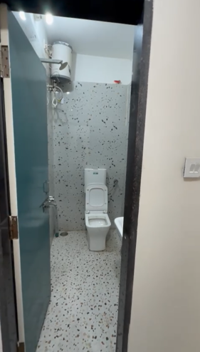 Spacious & Fully Furnished 1BHK Apartment – Perfect for Comfortable Living (RR671)