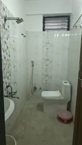 Spacious 2BHK Flat for Sale – Great Investment Opportunity! (RR687)