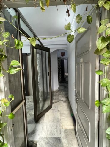 Fully Furnished 2BHK for Rent in MR9, Indore (RR610)