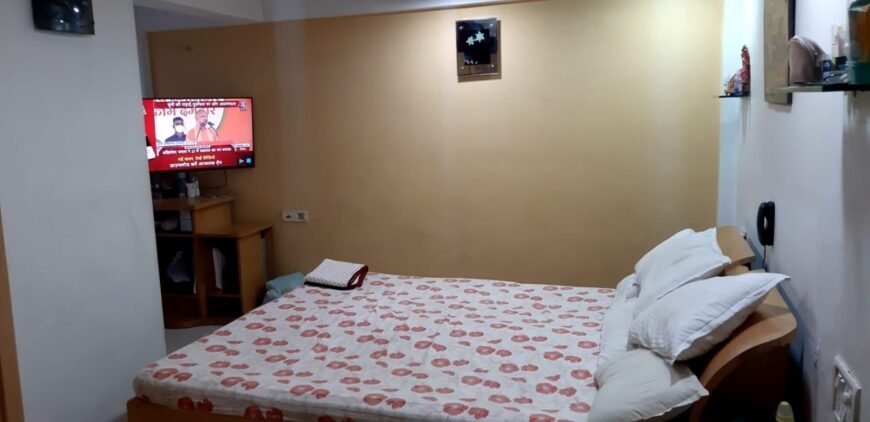 Luxury Fully Furnished 2143 sq. ft. Flat for Sale (RR611)