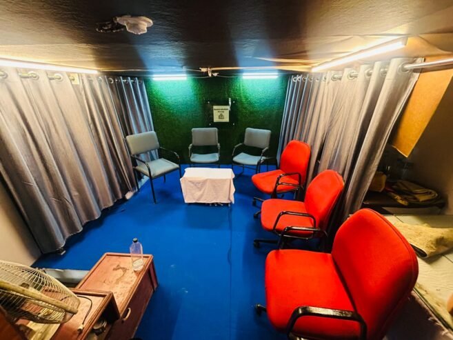 Office at Barwani plaza Old Palasia (RR623)