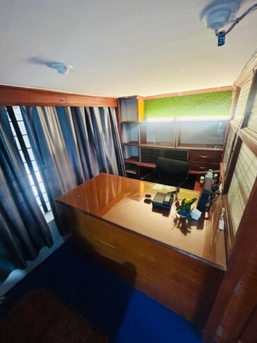 Office at Barwani plaza Old Palasia (RR623)