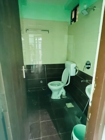 Exclusive Flats for Rent in Pipliyahana – Secure & Well-Connected (RR720)